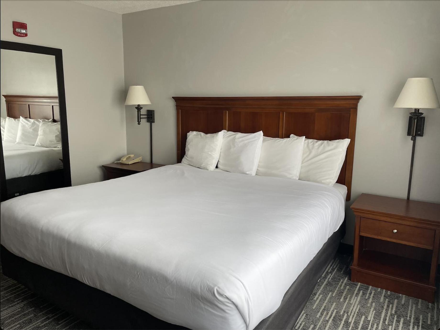 Harmony Inn & Suites Fort Dodge Ngoại thất bức ảnh