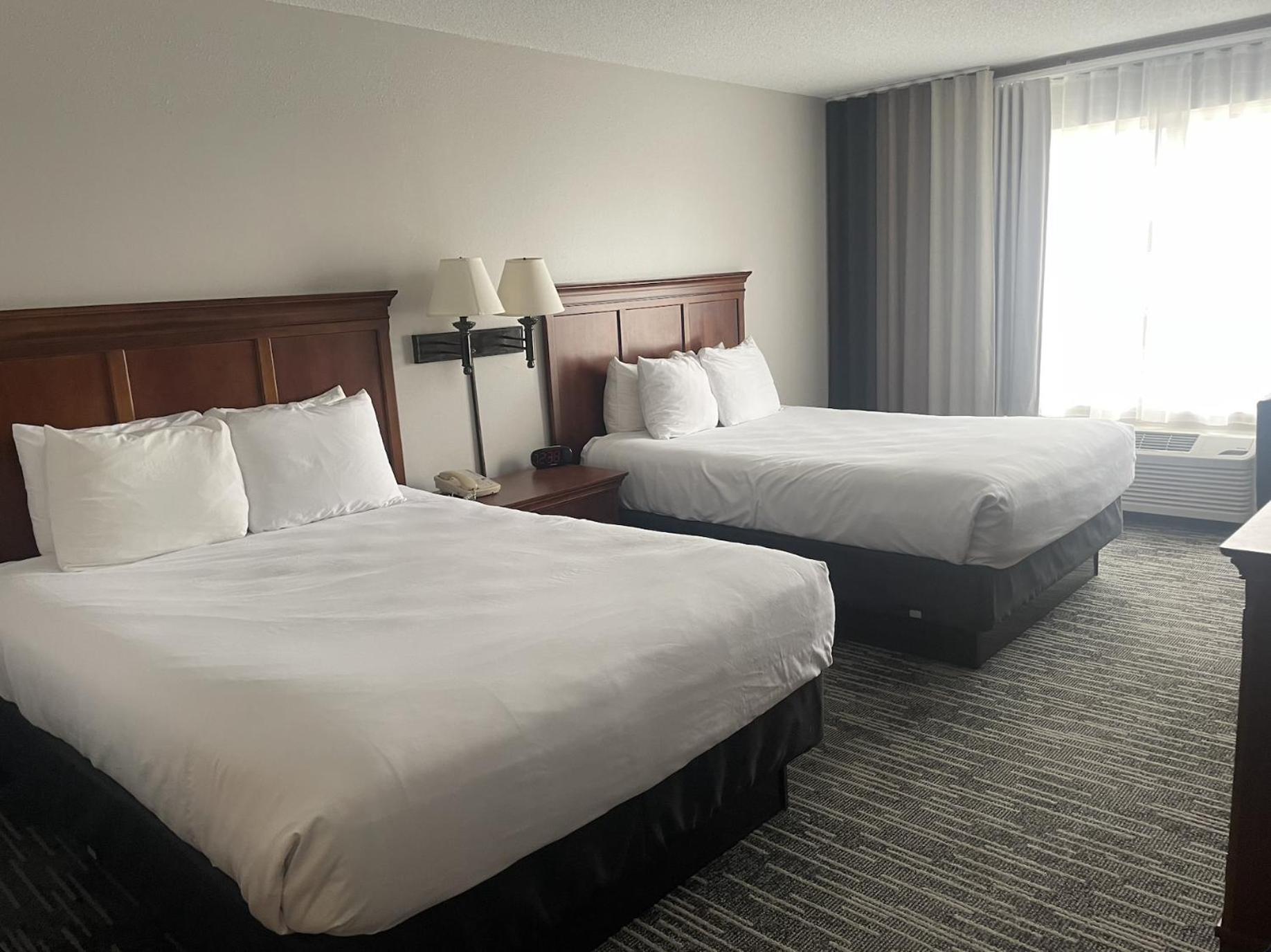 Harmony Inn & Suites Fort Dodge Ngoại thất bức ảnh