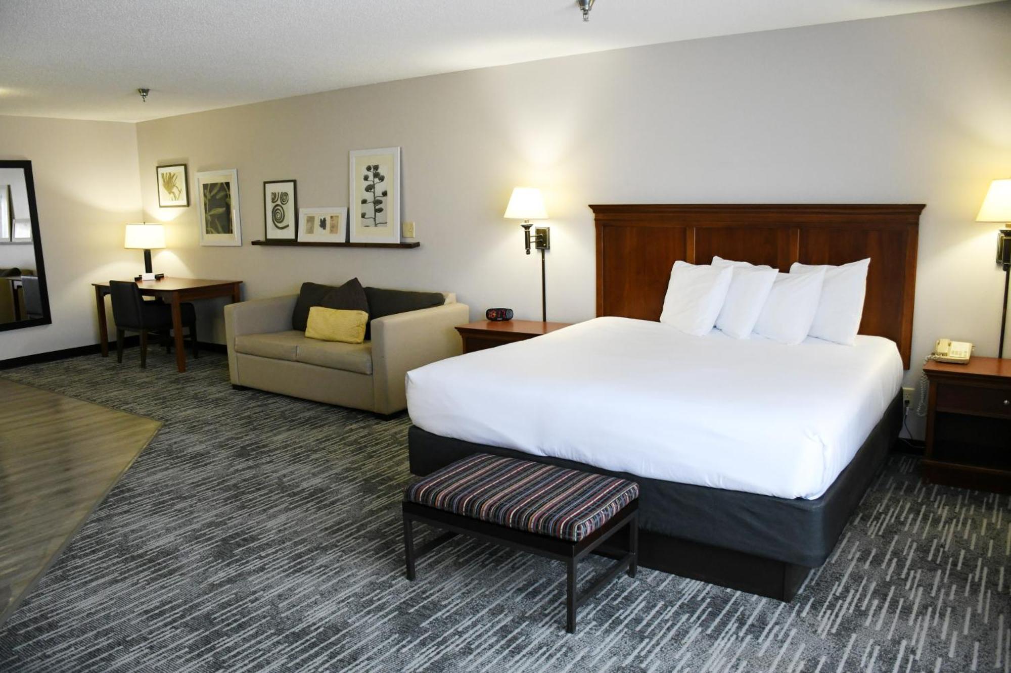 Harmony Inn & Suites Fort Dodge Ngoại thất bức ảnh